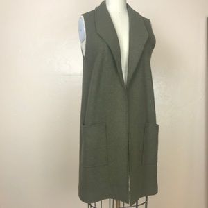 TAHARI long green vest wool/viscose blend